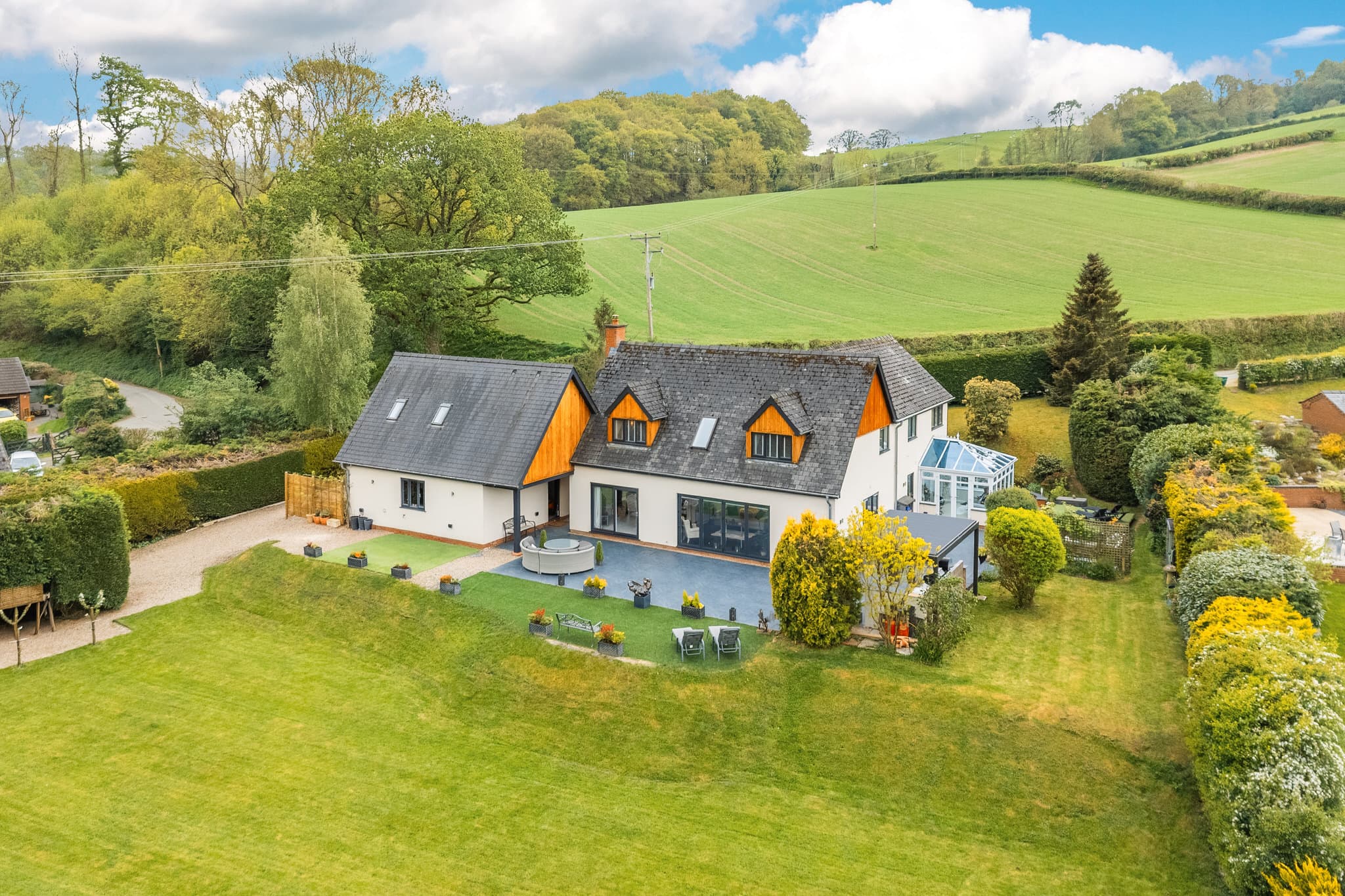 Berriew, Welshpool, SY21