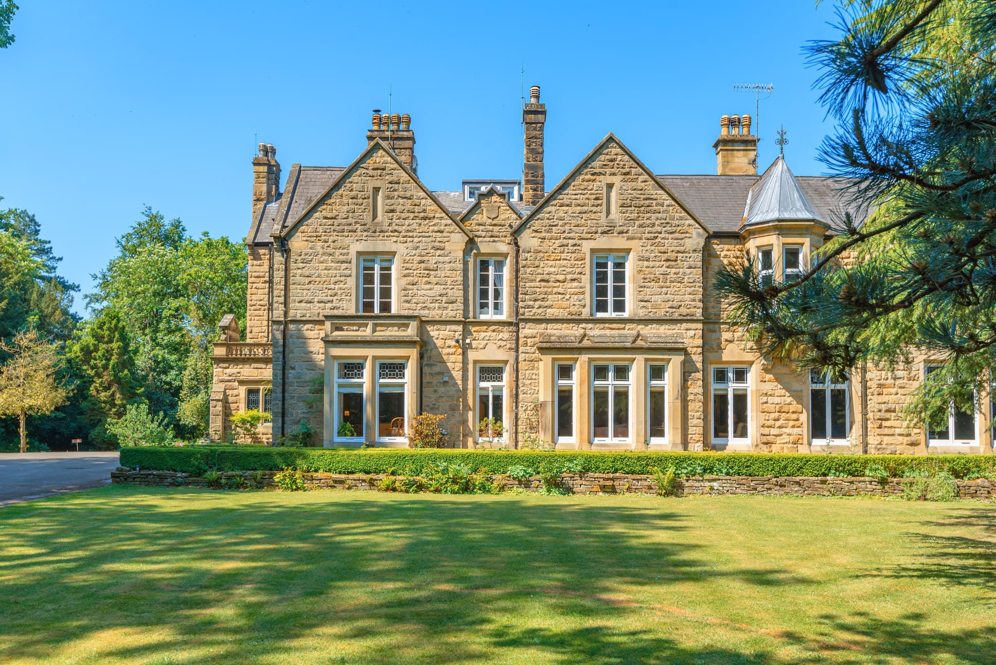 Gate Road, Froncysyllte, LL20